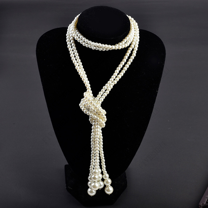 Women'S Accessories In The 1920S - Collier de perles des années 1920,