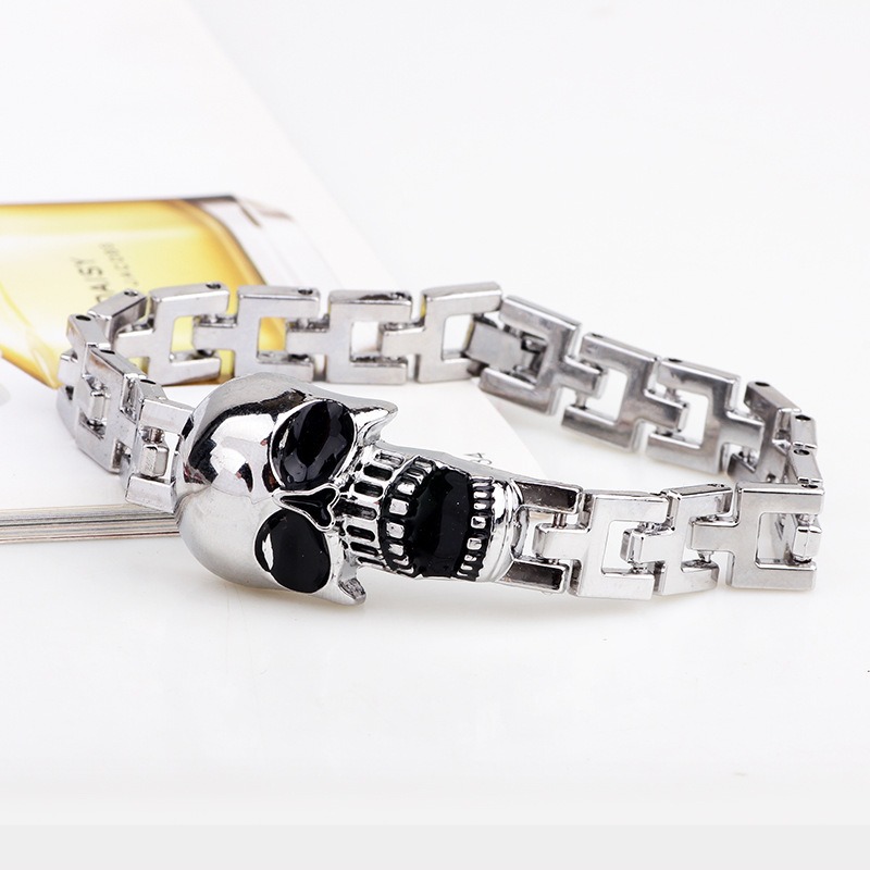 Women'S Accessories To Wear With Watch - Bracelet en acier titane motif crâne,