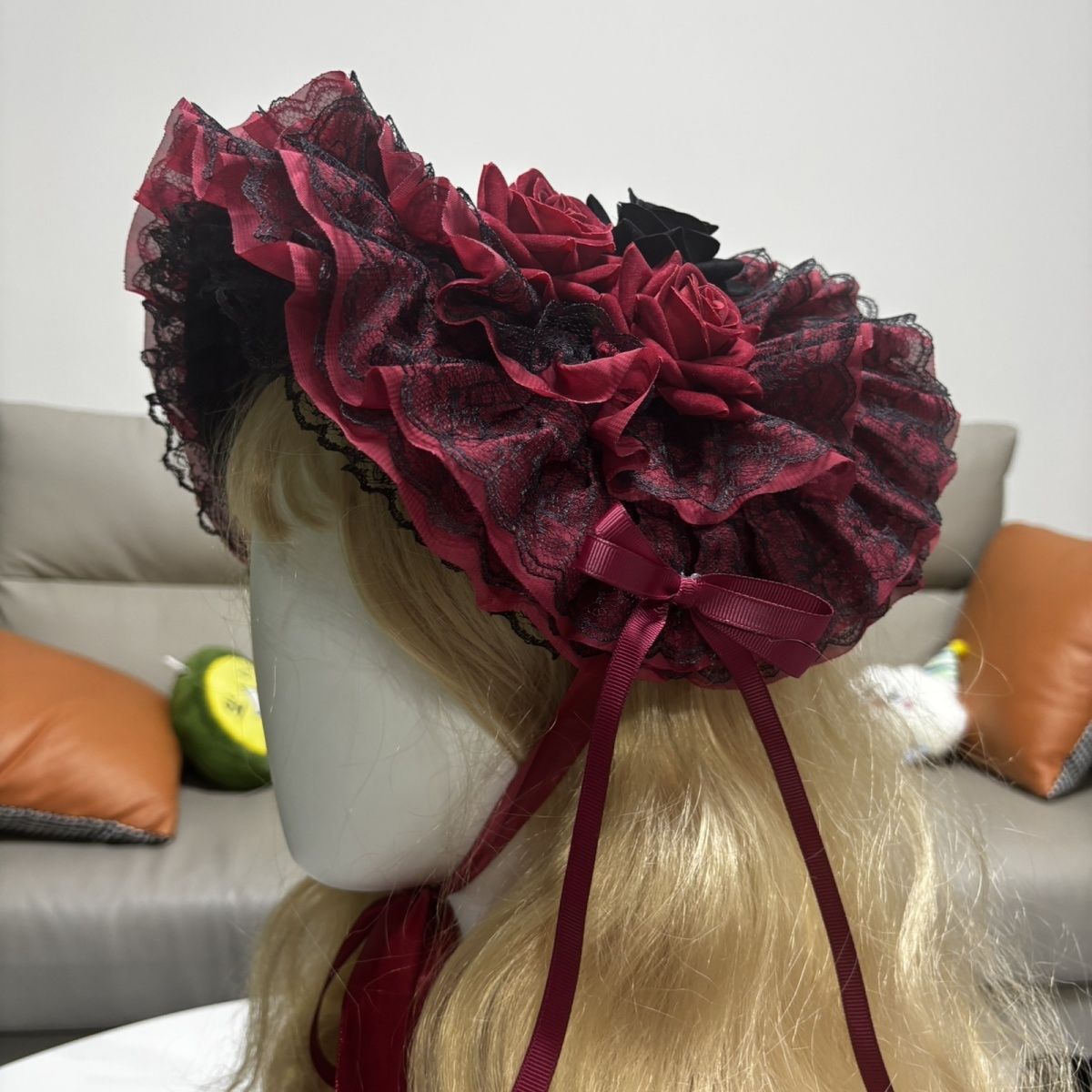 Women'S Victorian Era Accessories - Bonnet gothique original noir, rouge, bleu