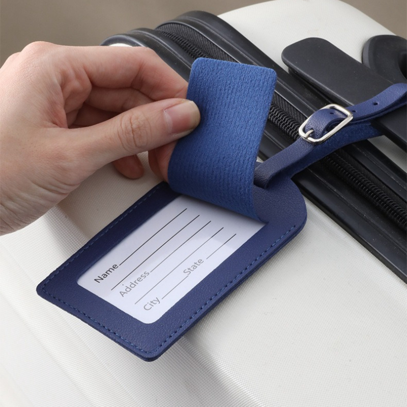 Étiquettes de bagage en cuir P - Women Accessories Name avis et prix