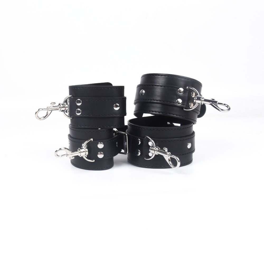 Menottes en cuir réglables pou - Women Accessories Combo avis et prix
