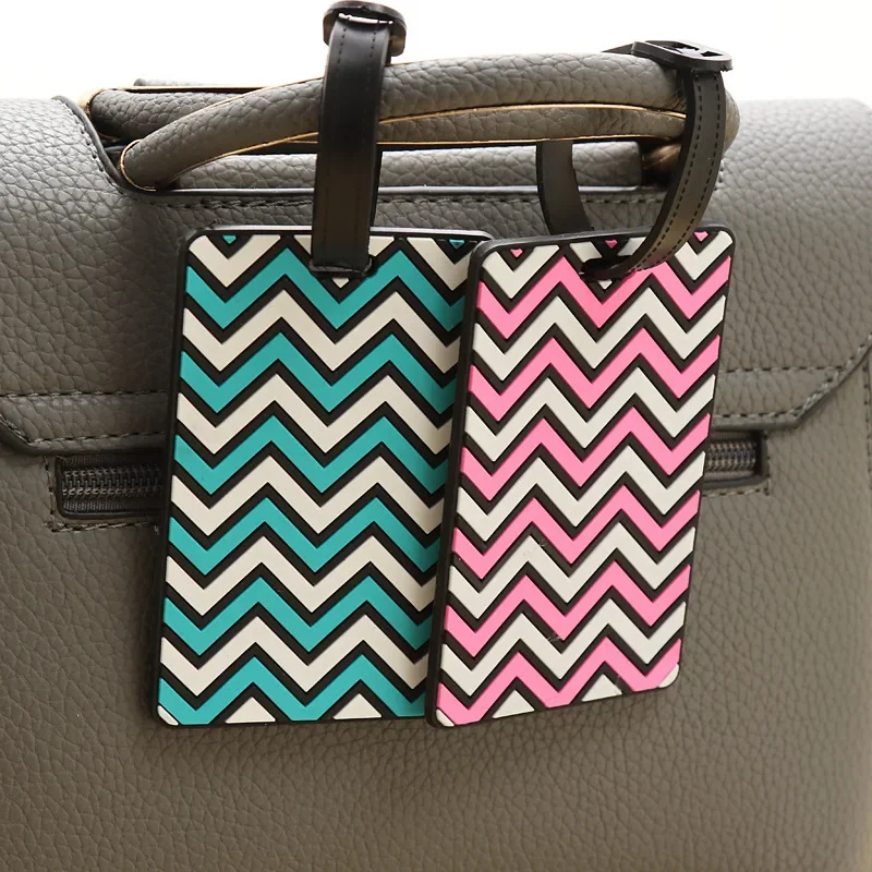 Étiquettes de bagage géométriq - Women Accessories Name avis et prix